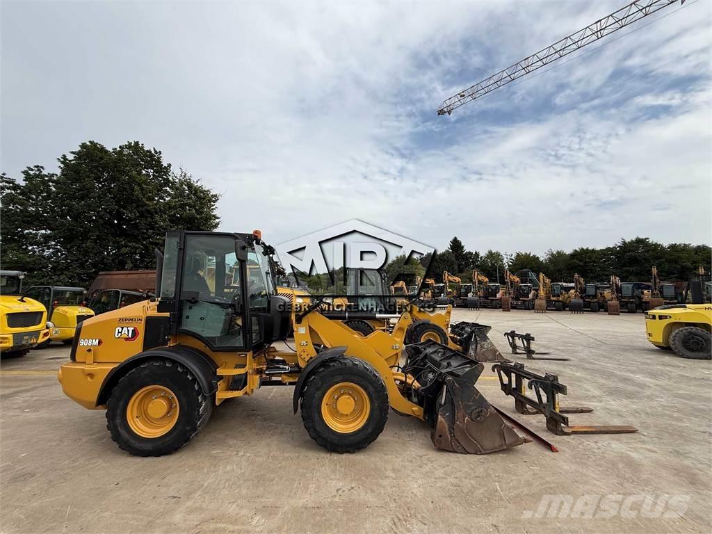 CAT 908 M Колесни товарачи