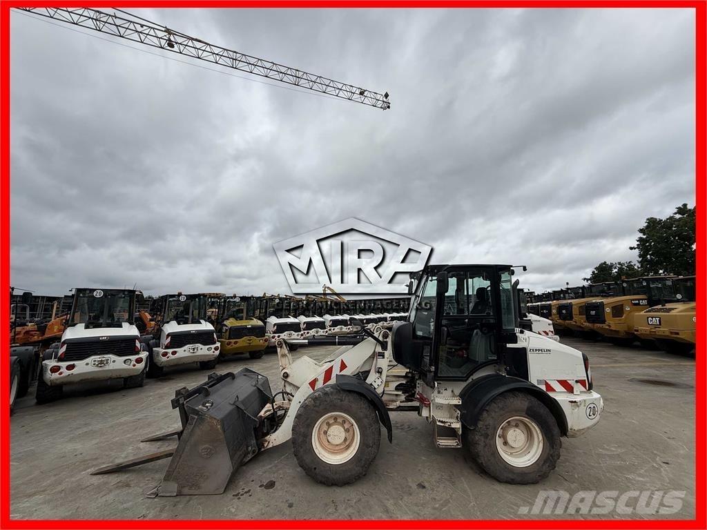 CAT 908 M Колесни товарачи