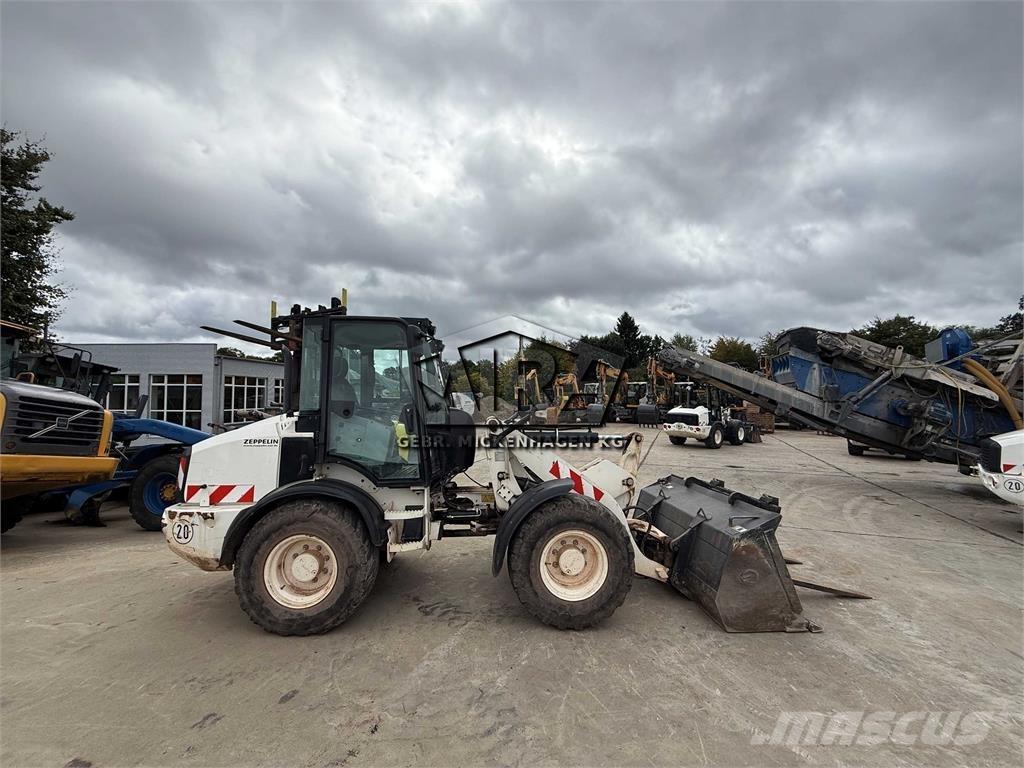 CAT 908 M Колесни товарачи