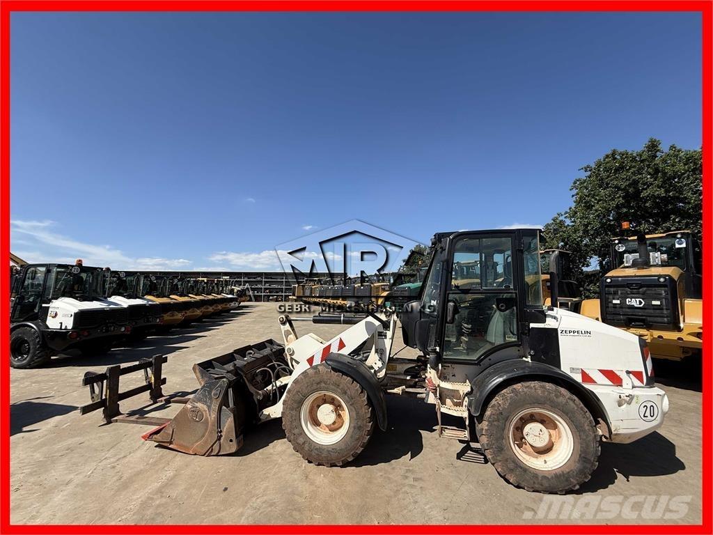 CAT 908 M Колесни товарачи