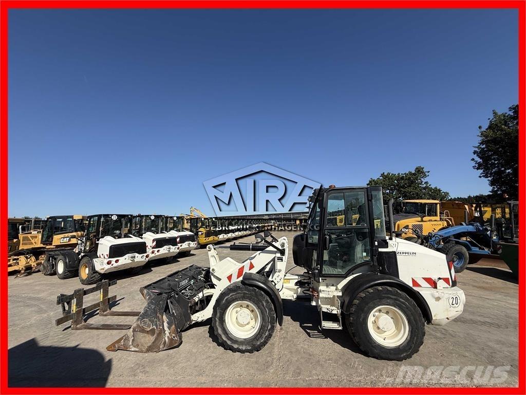 CAT 908 M Колесни товарачи