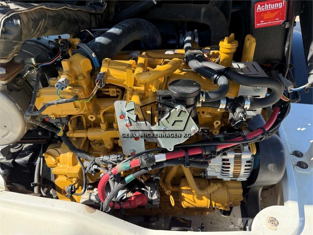 CAT 908 M Колесни товарачи