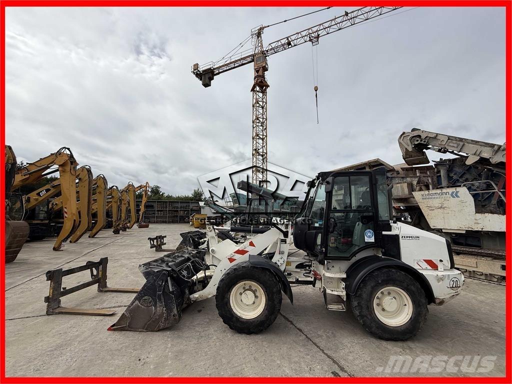 CAT 908 M Колесни товарачи