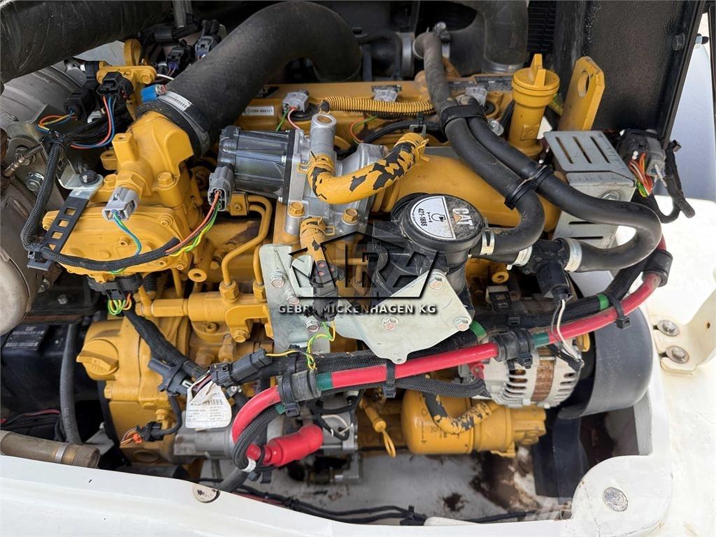 CAT 908 M Колесни товарачи