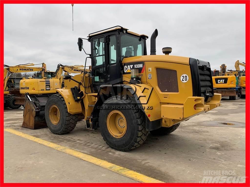 CAT 930M Колесни товарачи