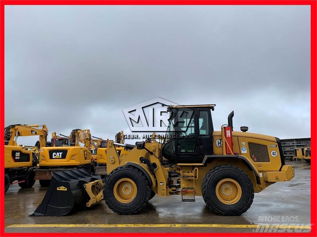 CAT 930M Колесни товарачи
