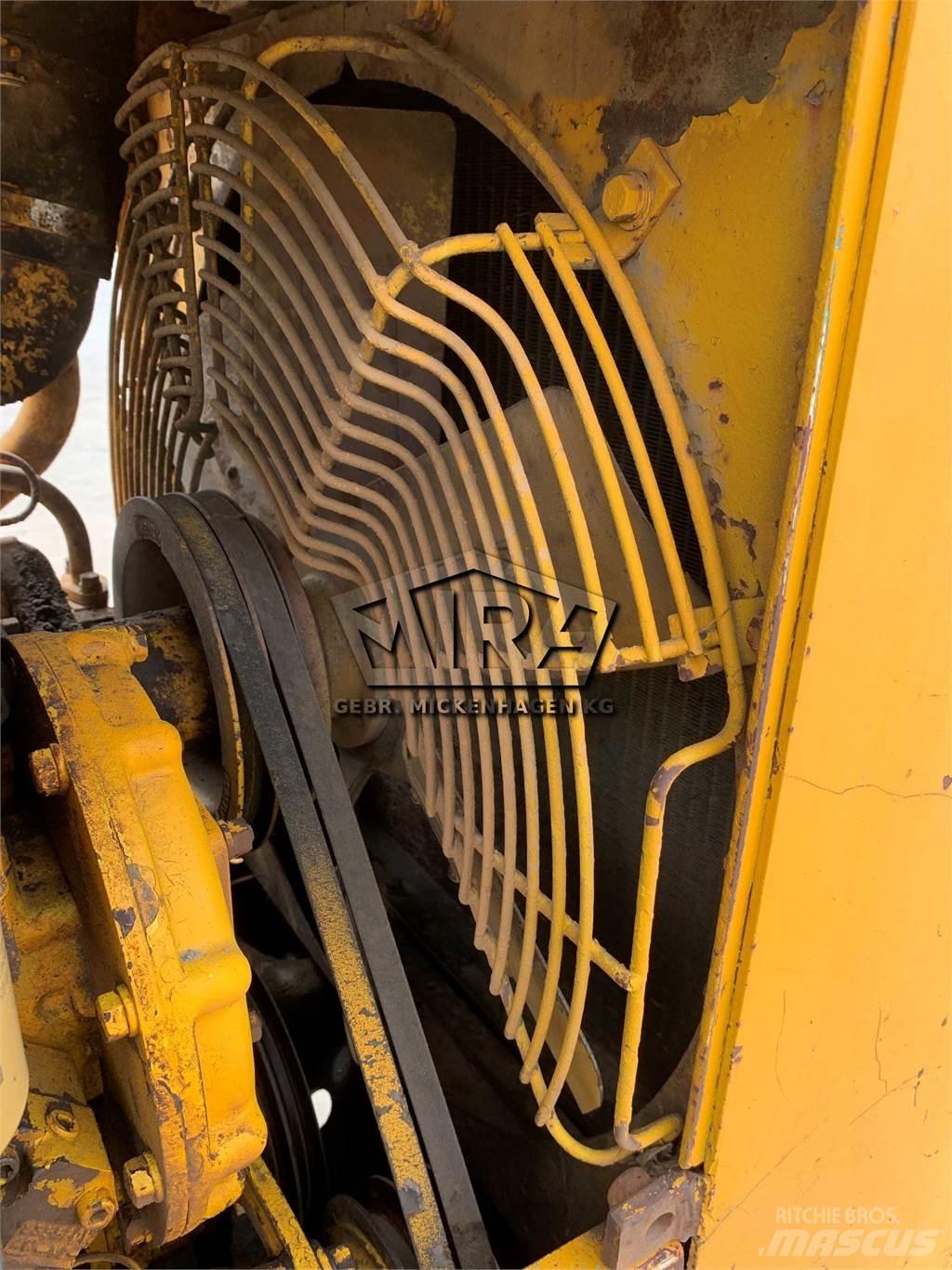 CAT 941 Верижен товарач
