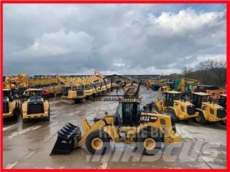 CAT 962M Колесни товарачи