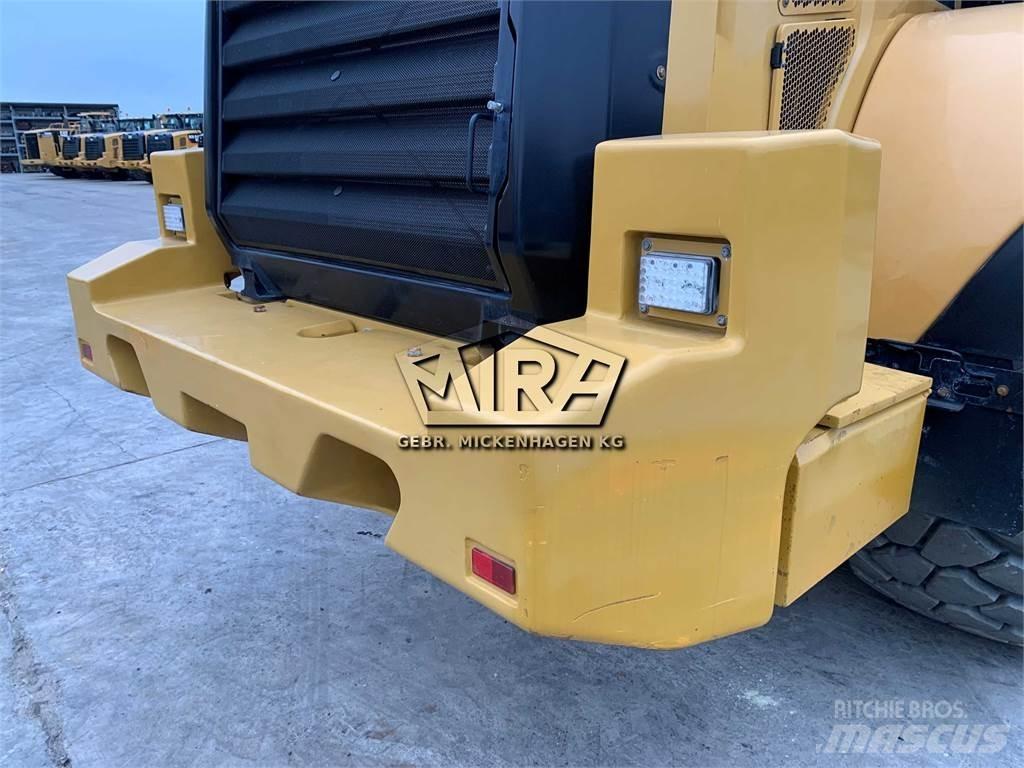 CAT 972M XE Колесни товарачи