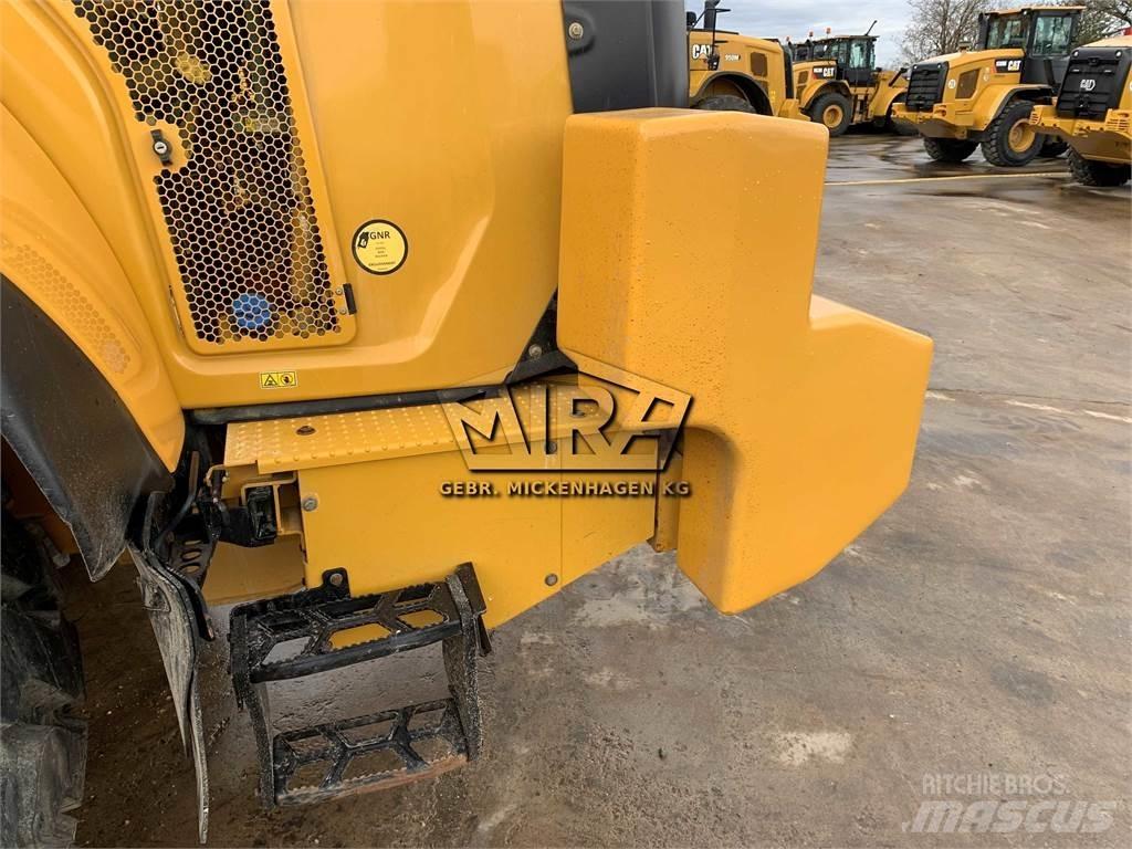 CAT 972M XE Колесни товарачи