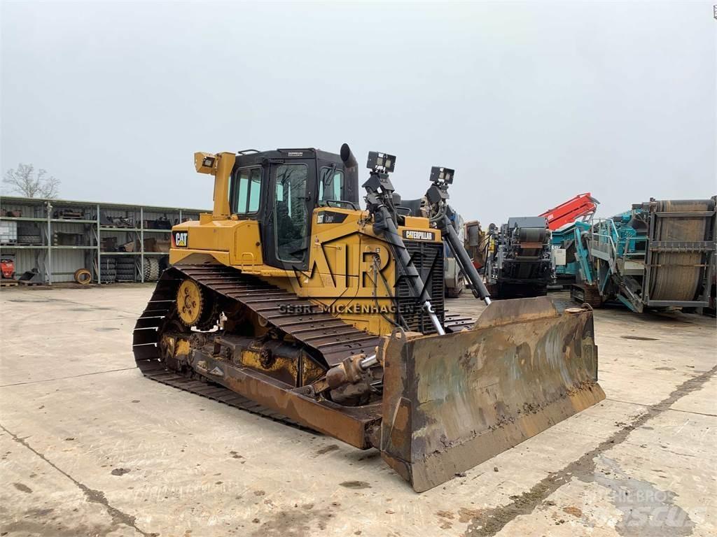 CAT D 6 T LGP Верижни булдозери
