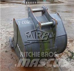 Dromone 1100 mm Товарачи със заден ескаватор