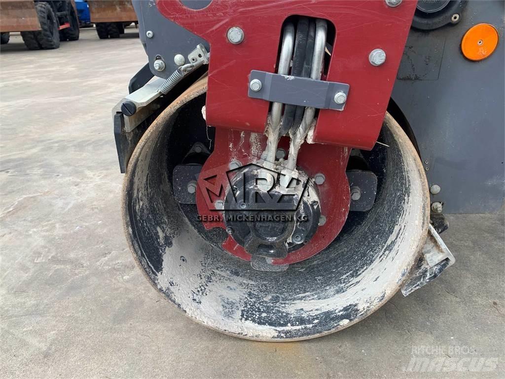 Dynapac CC 1000 Двойни барабанни ролки
