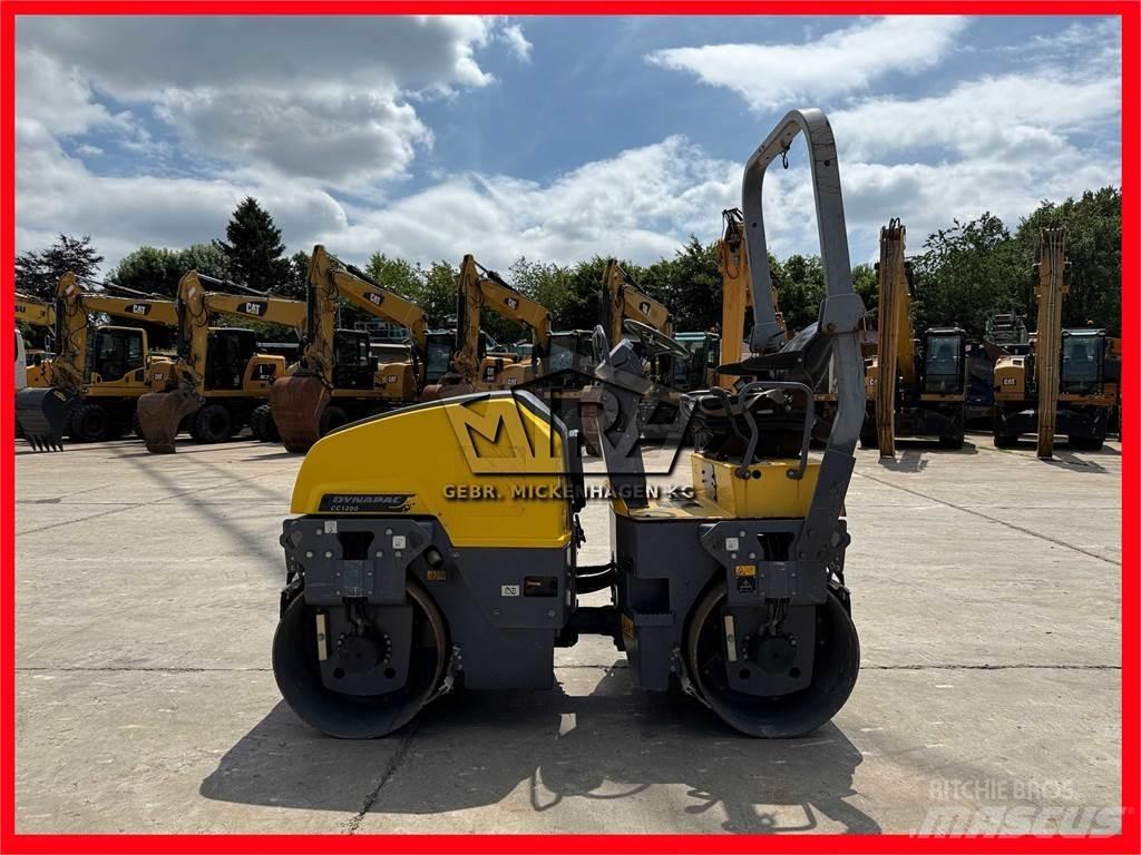 Dynapac CC1200 Двойни барабанни ролки
