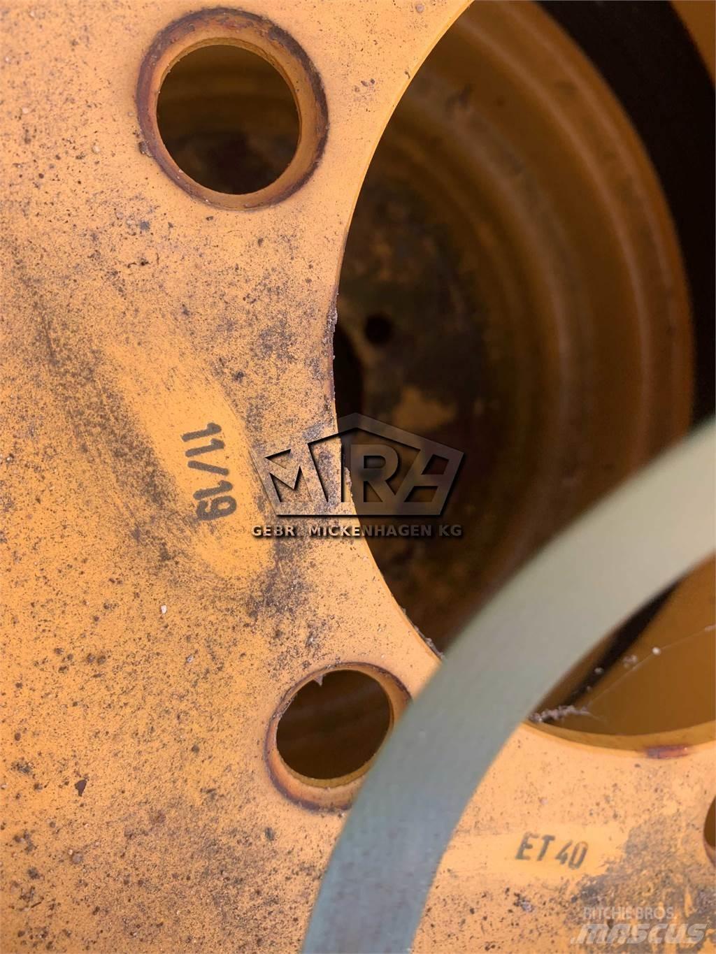  EM 405-70R18 Гуми