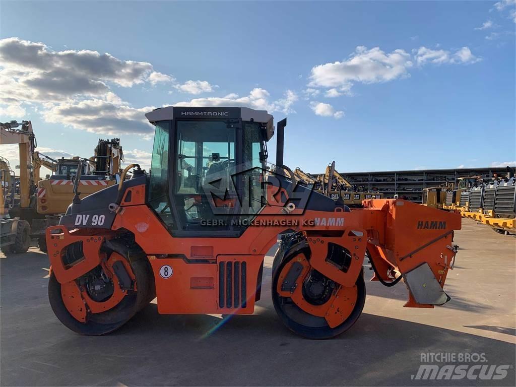 Hamm DV 90 VV Двойни барабанни ролки
