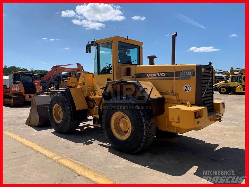 Volvo L 120 C Колесни товарачи
