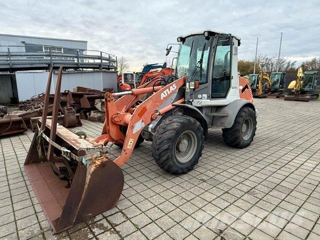 Atlas AR80 Колесни товарачи