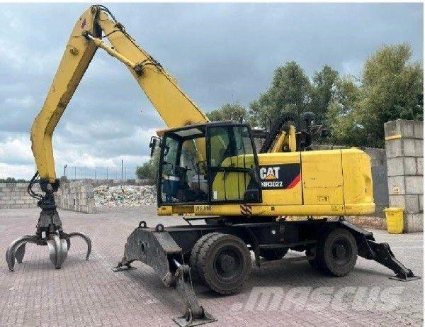 CAT 3022 Колесни екскаватори
