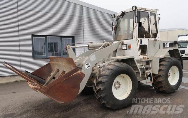 CAT 910 E Колесни товарачи
