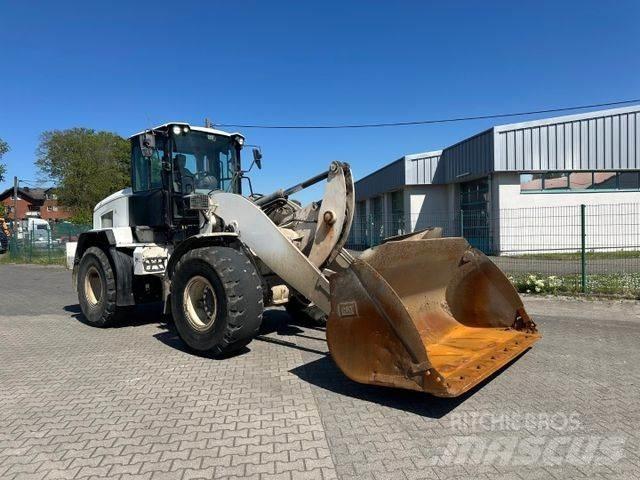 CAT 938 M / High Lift Колесни товарачи