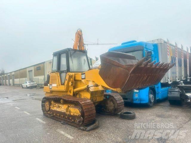 CAT 953 Верижни булдозери
