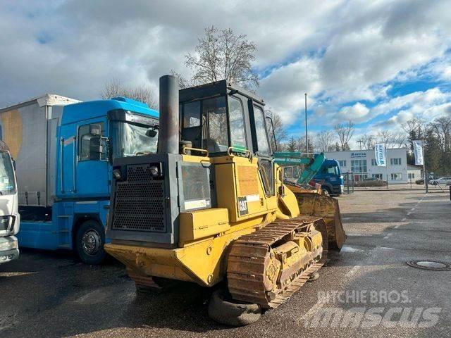 CAT 953 Верижни булдозери
