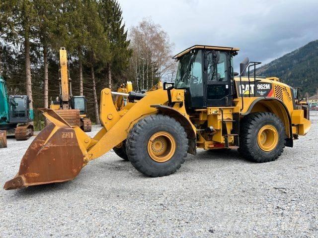 CAT 962M Steering Колесни товарачи