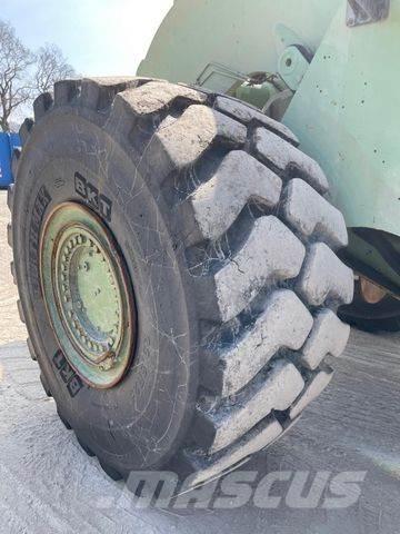 CAT 980 M Колесни товарачи