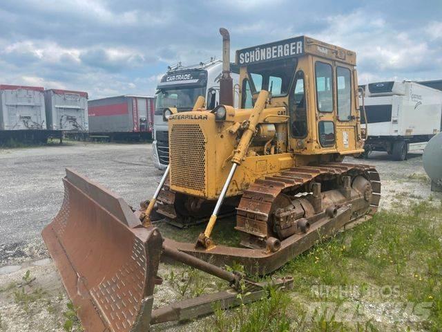 CAT D6D Верижни булдозери
