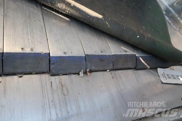 Fliegl SDS 350 Полуремаркета фургони
