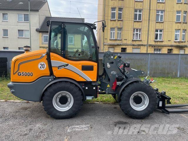 GiANT G5000 Колесни товарачи