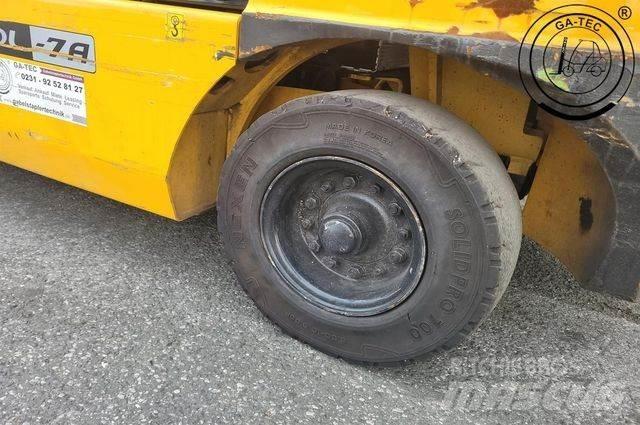 Hyundai 30L-7A Камиони с АГУ