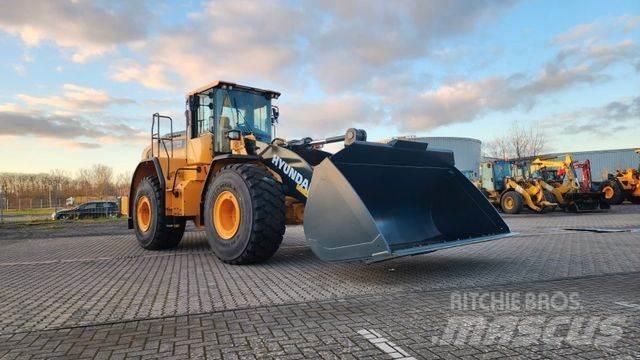 Hyundai HL970A XT Колесни товарачи