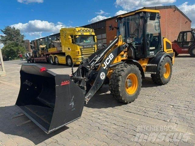 JCB 409 Колесни товарачи