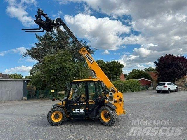 JCB 525-60 Телескопични товарачи