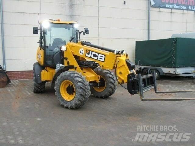JCB TM220 Agri Челни товарачи и багери