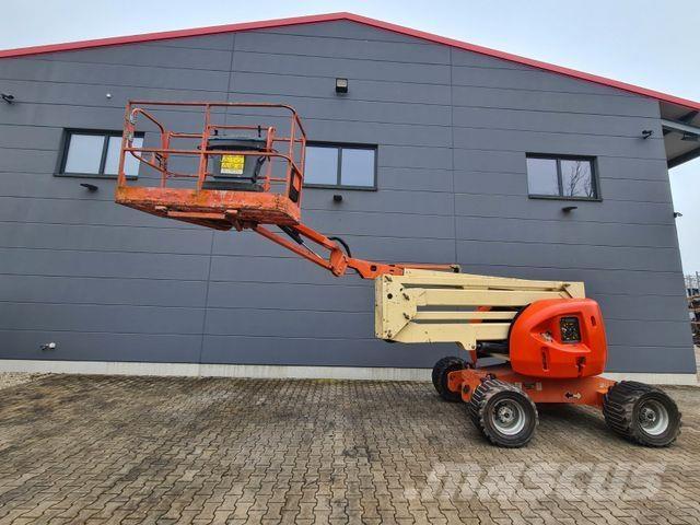 JLG 450 AJ - Съчленени стрелови подемници