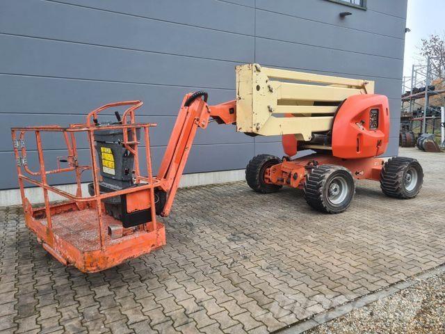JLG 450 AJ - Съчленени стрелови подемници