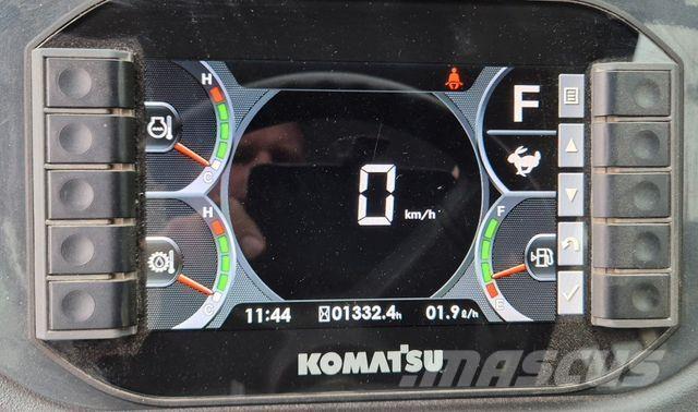 Komatsu WA 70 M-8 Колесни товарачи