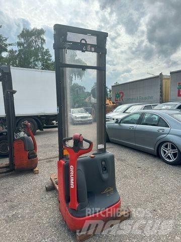 Linde L12 Машини за комисиониране високоповдигачи
