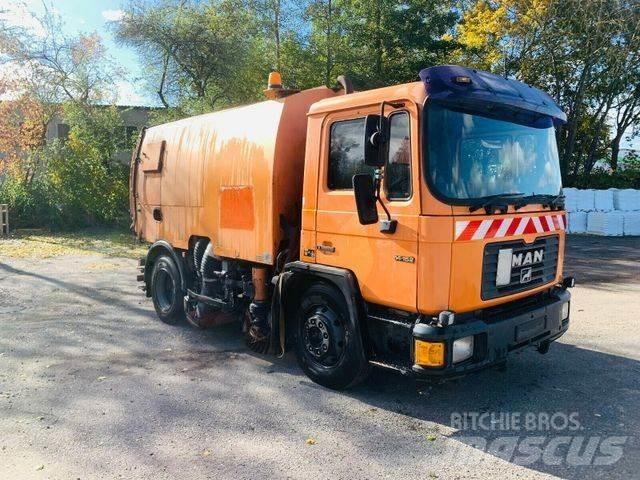 MAN 14.152 Камиони за почистване