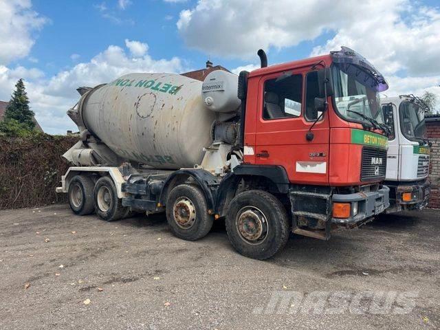 MAN 32.372 8x4 10m³ Автобетоновози
