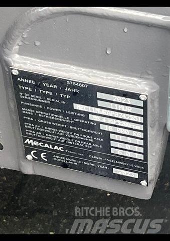 Mecalac 11 MWR Колесни екскаватори