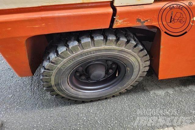 Nissan BF03A35U Камиони с АГУ
