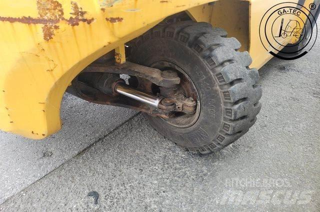 Nissan YG1D2A320 Дизелови камиони