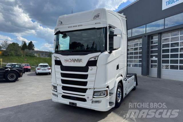 Scania S520 V8 4x2 Влекачи
