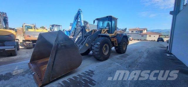Volvo L 120 H Колесни товарачи