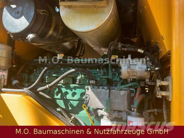 Volvo L120 E /Waage / Колесни товарачи