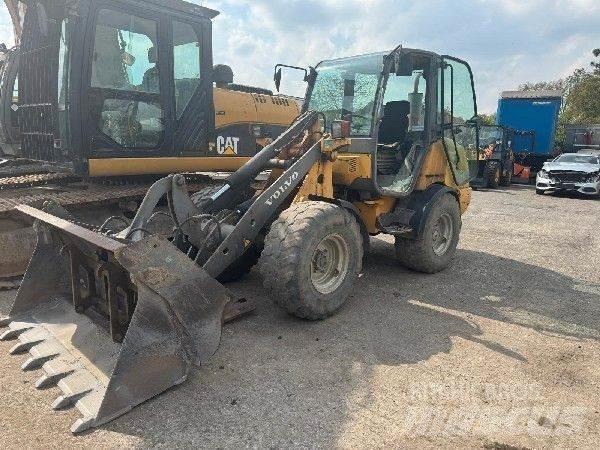 Volvo L25b Колесни товарачи